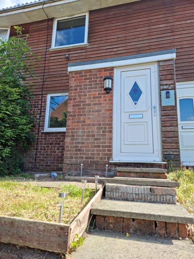 Lovely 2 Bedroom Serviced Apartment With Parking Mansfield Luaran gambar